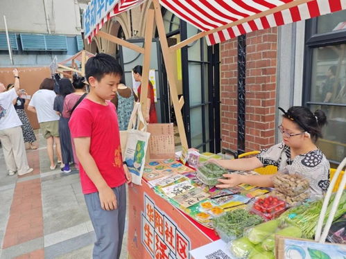 武夷路地標(biāo)集市 手工藝品匯聚，文化新風(fēng)尚