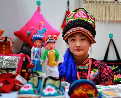 西北非遺文旅盛會(huì) 寧夏手工藝品綻放光彩
